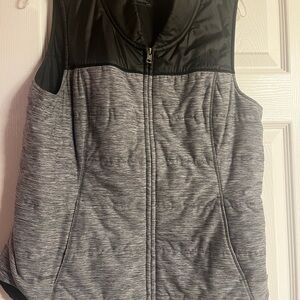 North face women’s black size large vest